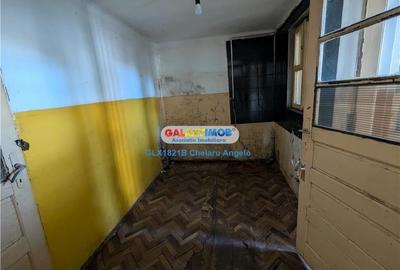 Munții Carpați,teren 569 mp, casa 4 cam si anexe 170 mp,  utilit - 26
