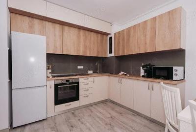 Apartament cu 2 camere decomandat în UTA - 7