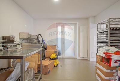 Casă cu 7 camere cu Teren 1400 Mp în Stupini - 35