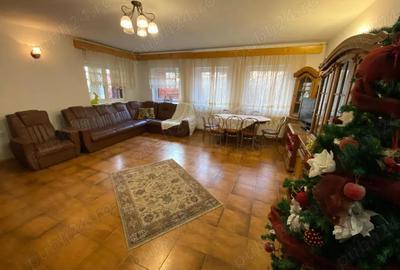 Casa de vacan?a la munte 7 camere IDEALA PENTRU INVESTI?IE - 5