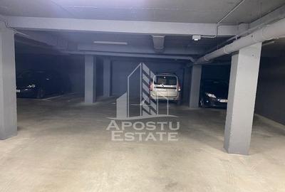 Apartament cu 3 camere semidecomandat în Mehala