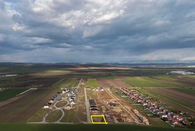 Teren de 600 mp, în Șura Mică - 1