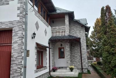 Casă cu 6 camere cu Teren 900 Mp în Pucioasa - 15