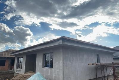 Casă individuală cu 4 camere în Exterior Vest
