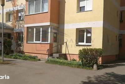 Spațiu comercial, de 45 mp, în Central