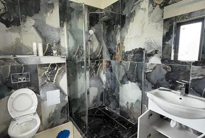 Casă cu Teren 750 Mp în Jucu