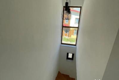 Casă cu 3 camere cu Canalizare în Florești - 4