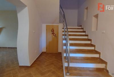 Casă individuală cu 6 camere cu Canalizare în Mircea cel Bătrân - 2