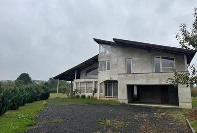 Casa semifinisata cu teren generos - 377 mp utili, 5754 mp teren - ideala pentru - 1