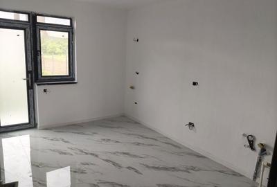Casă cu 4 camere în Central - 8