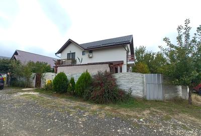 Duplex partial mobilat  -  3 camere  -  200 mp teren - 1