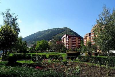 Decomandata, renovata, cu balcon, Racadau, Brasov - 1