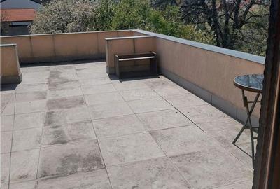Casă cu 10 camere cu Teren 100 Mp în Aurel Vlaicu - 16