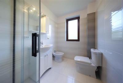 Vila cocheta, facilitati valoroase, strada asfaltata, intimitate: Tur LIVE! Vila cocheta, facilitati valoroase, strada asfaltata, intimitate: Tur LIVE! - 35