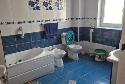 Casă cu 4 camere cu Teren 700 Mp în Exterior Vest - 2