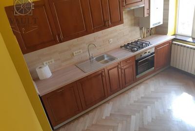 Apartament 3 camere-zona Universitatii - 2
