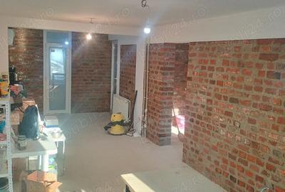 Spațiu comercial, de 28 mp, în 1 Mai - 9