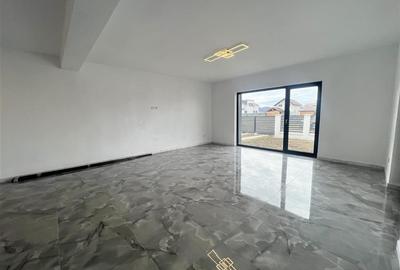 Casă individuală cu 4 camere cu Canalizare în Cristian - 4