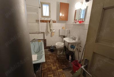 Casă cu 3 camere cu Teren 720 Mp în Central - 2