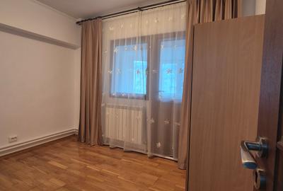 Apartament cu 4 camere semidecomandat, mobilat în Capitol - 23