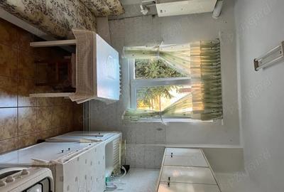 Apartament cu 3 camere semidecomandat în Ultracentral - 3