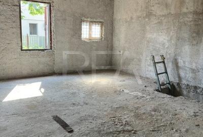 Casa + Curte 1 Mai - 7