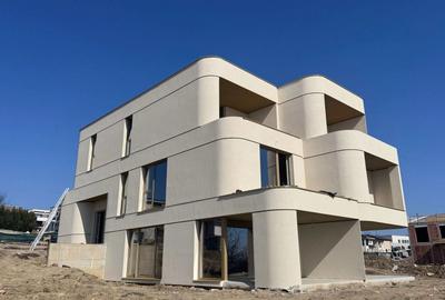 Duplex cu 5 camere cu Canalizare în Iris