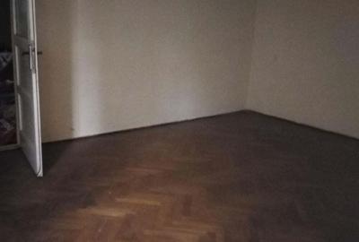 Casă cu 3 camere în Șimleu Silvaniei