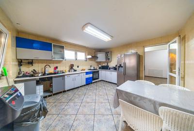 Casă cu 5 camere cu Teren 1650 Mp în Măgurele - 11