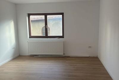 Casă cu 3 camere în Central - 9