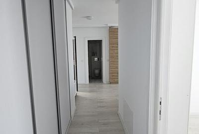 Apartament cu 8 camere în Vest - 12