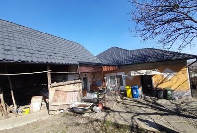 Casă individuală cu 5 camere cu Canalizare în Exterior Sud - 6