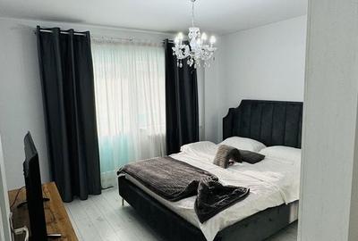 Apartament cu 2 camere decomandat în Rovine - 3