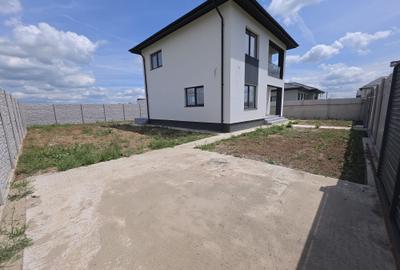Casă individuală cu 4 camere cu Teren 385 Mp în Berceni - 2
