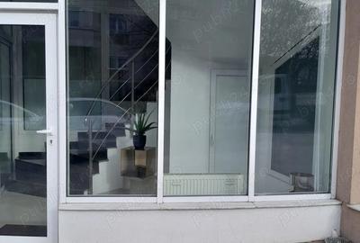 Spațiu comercial, de 6 mp, în Republicii - 3