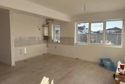 Apartament cu 3 camere decomandat în Calea Urseni - 2