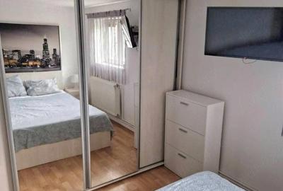Apartament cu 4 camere decomandat în Central - 1