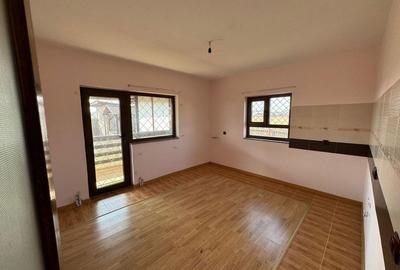 Casă cu 4 camere în Radu Negru - 5