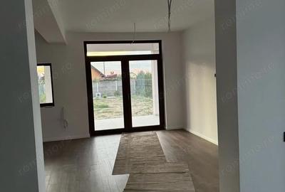 Casă cu 5 camere în Moșnița Nouă - 1