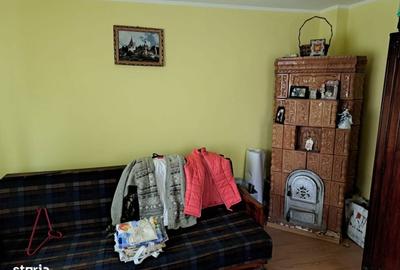 Casă cu 3 camere cu Teren 2272 Mp în Costești - 2