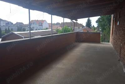 Casa cu etaj de vanzare zona 14Mai - 6