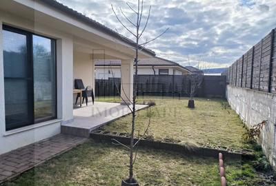 Casă individuală cu 4 camere cu Canalizare în Corușu - 1