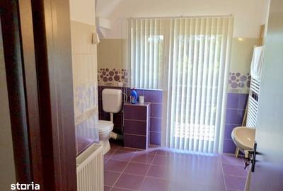 Casă cu 5 camere cu Teren 1600 Mp în Golești - 3