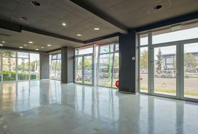 Spatiu comercial de inchiriat zona Garii, vitrina pe doua laturi - 1