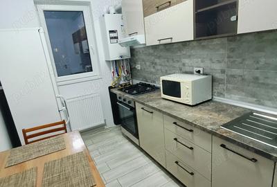 Inchiriez apartament 2 camere decomandat + 1 loc de parcare In Rotar 2 - 5