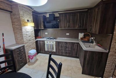 Apartament cu 4 camere decomandat, mobilat în Central - 11