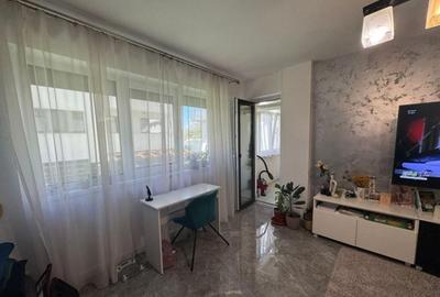 Ap. 2 cam decomandat capat CUG, loc de parcare, inchiriat cu 400 euro - 2