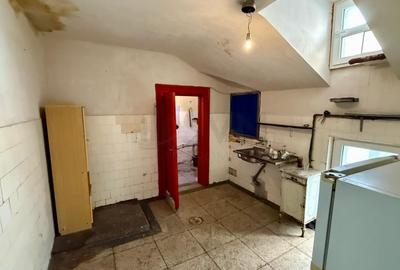 Apartament cu 7 camere semidecomandat în Universitate - 7