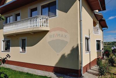 Casa / Vila de vanzare cu teren intravilan 1200 mp-Zvo... - 8