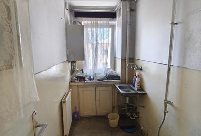 Apartament cu 2 camere semidecomandat în Florilor - 4